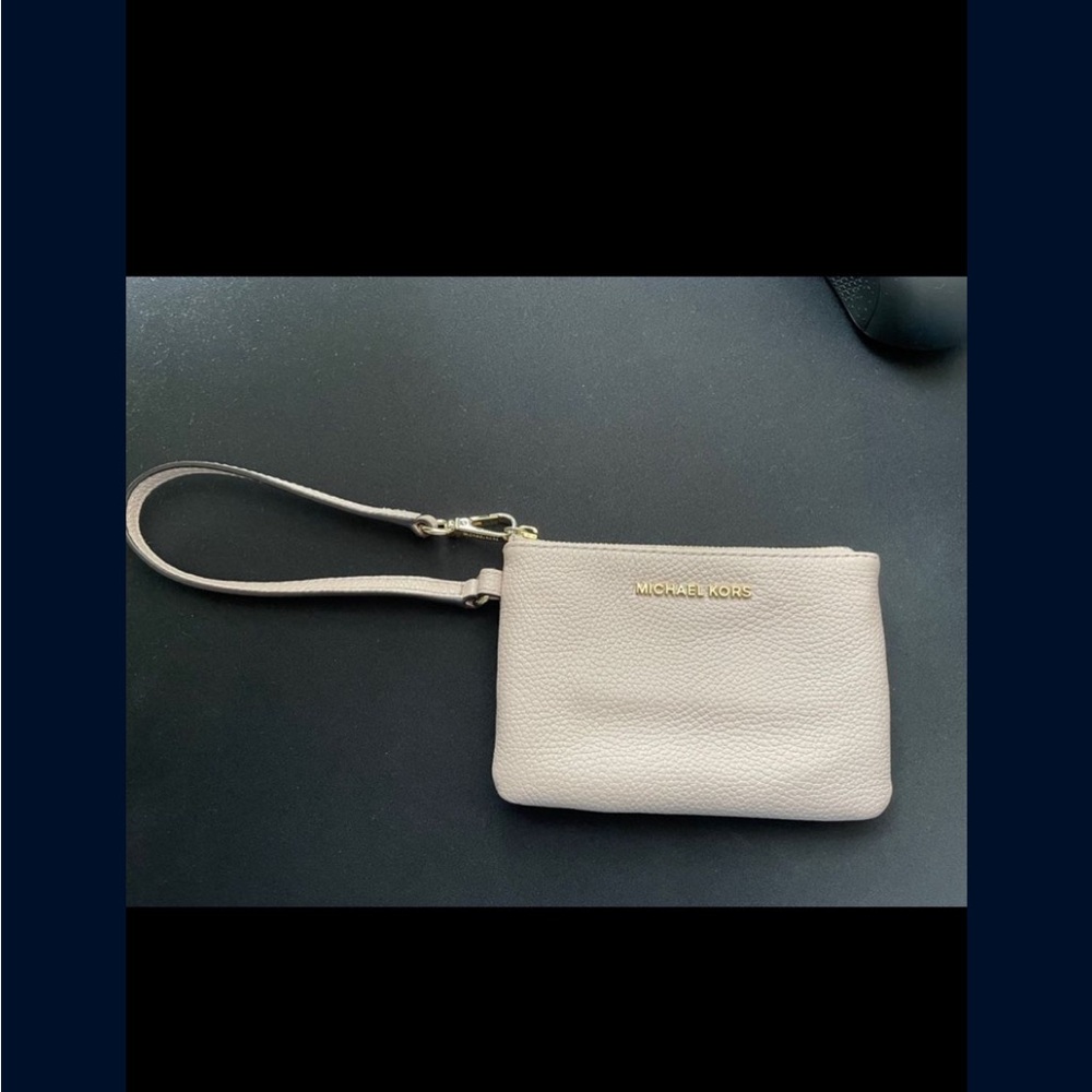 Michael Kors Cream Wristlet